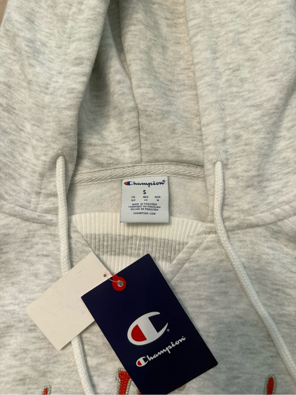 Men Sweater Subcategory Classification - Picture 3 of 4